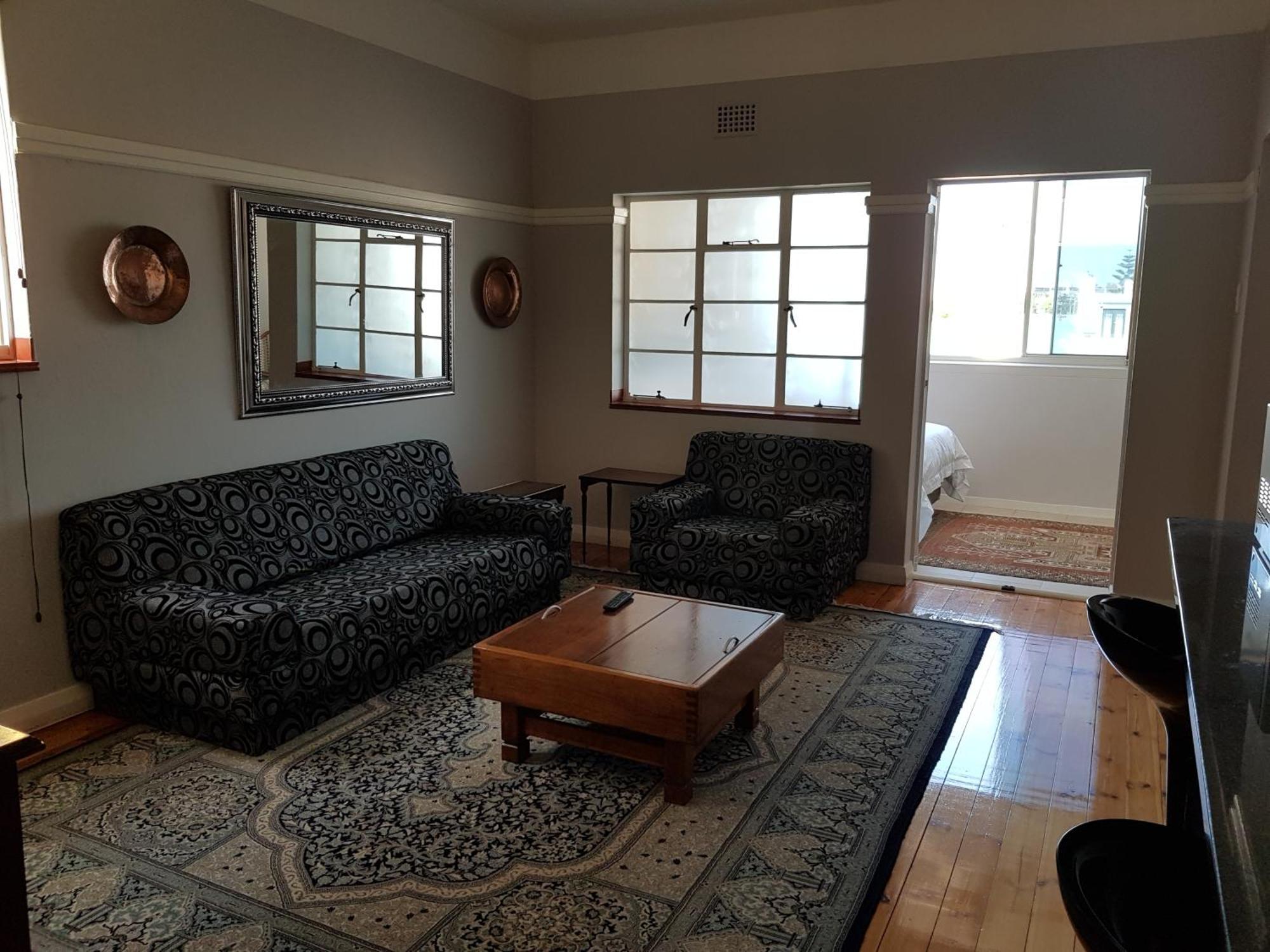 Apartment Bramber Court Art-deco Self-catering