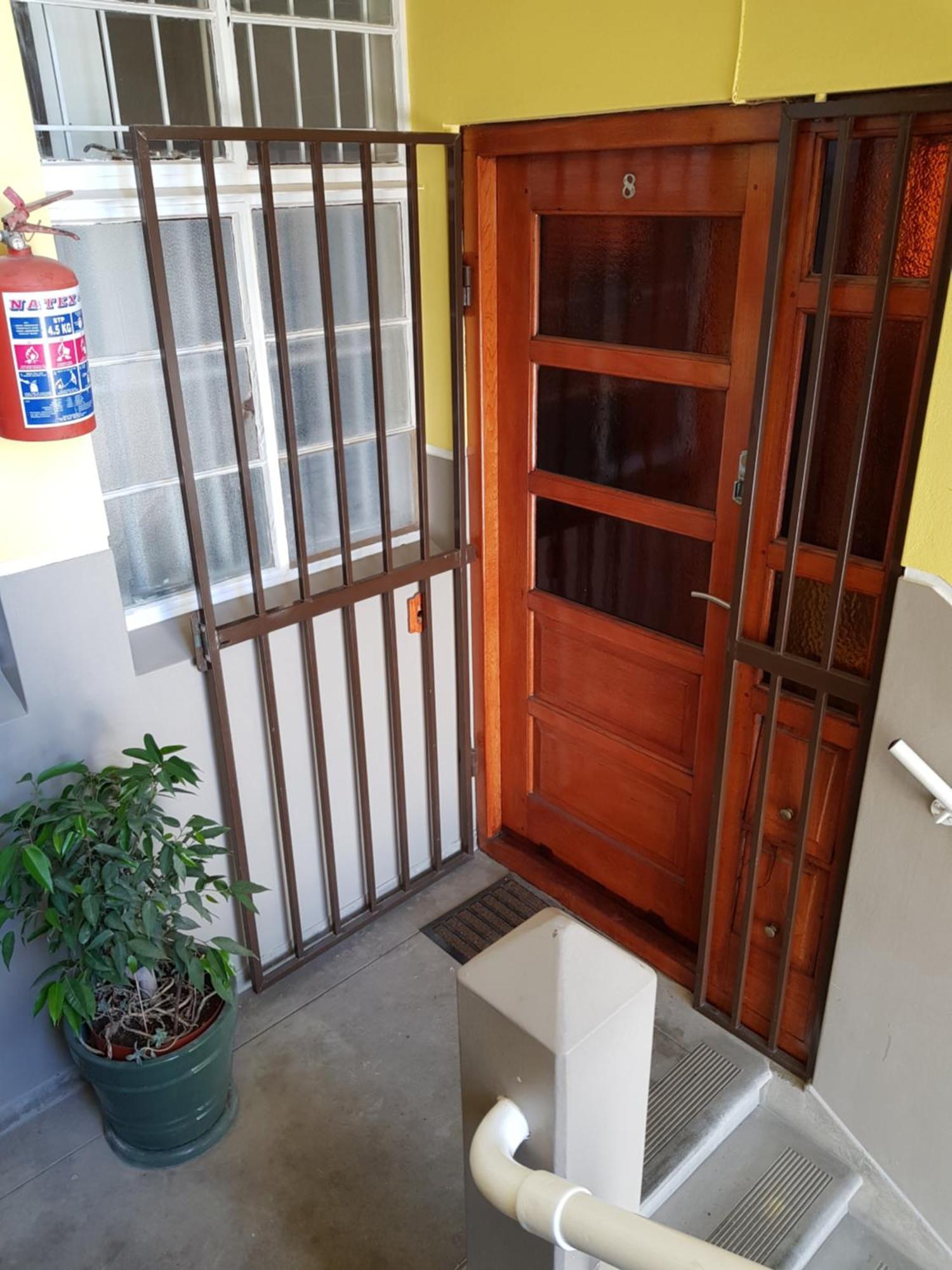 Bramber Court Art-deco Self-catering Cape Town