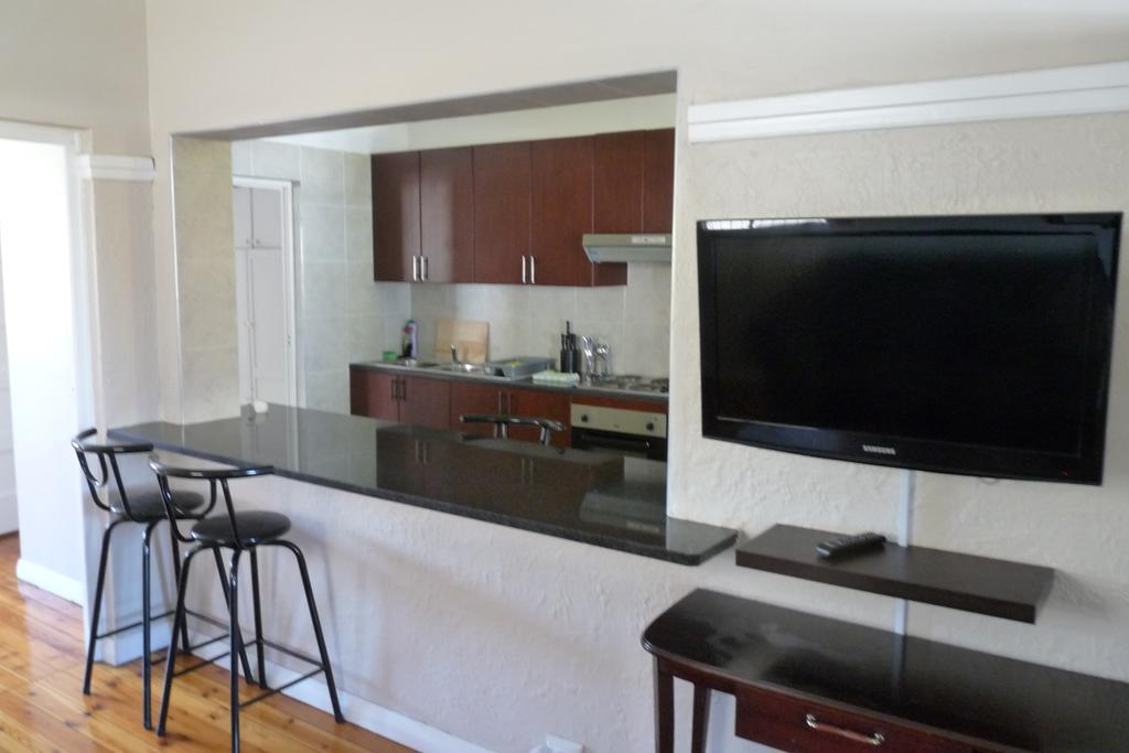 Apartment Bramber Court Art-deco Self-catering