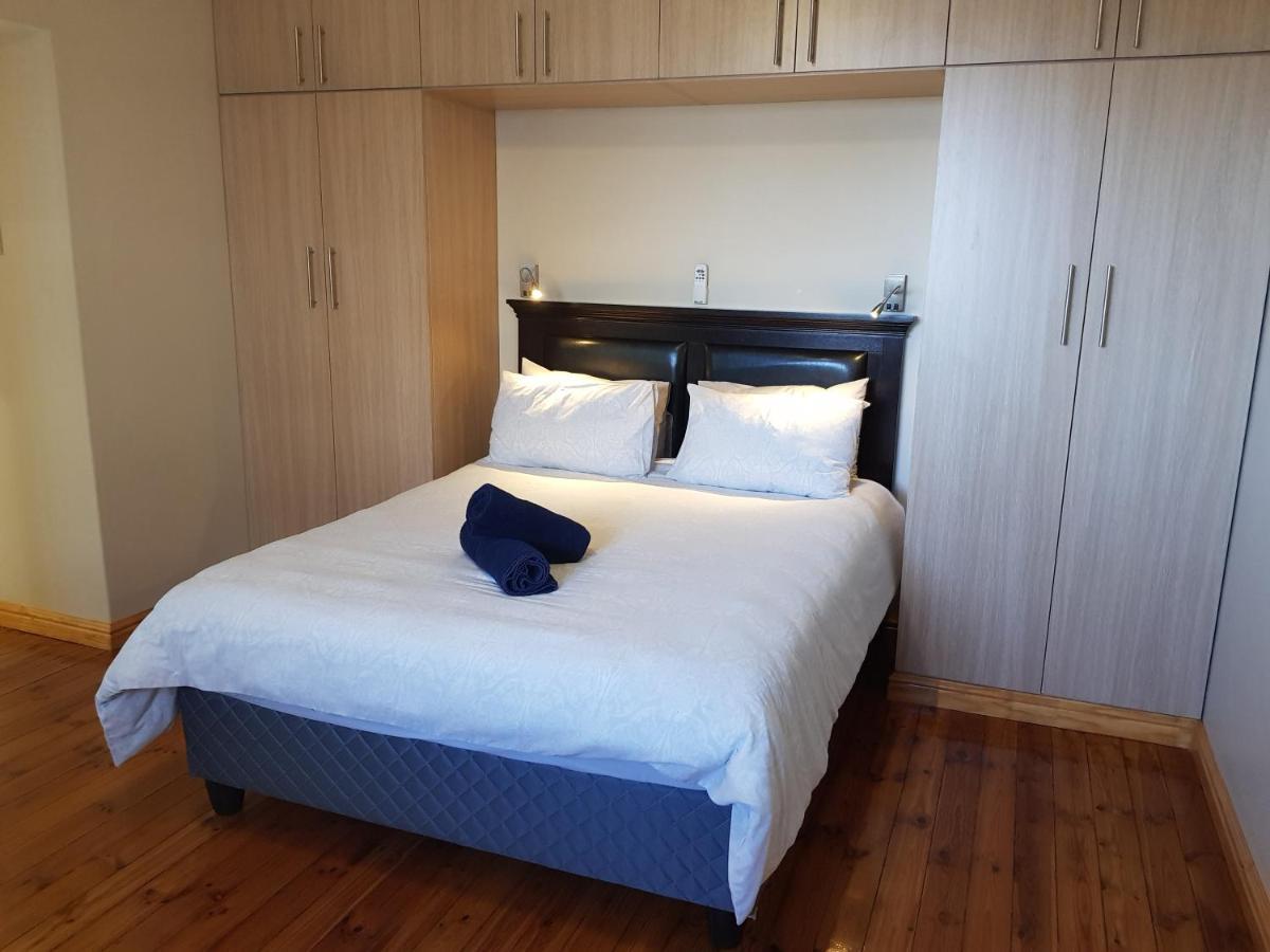 Bramber Court Art-deco Self-catering Cape Town