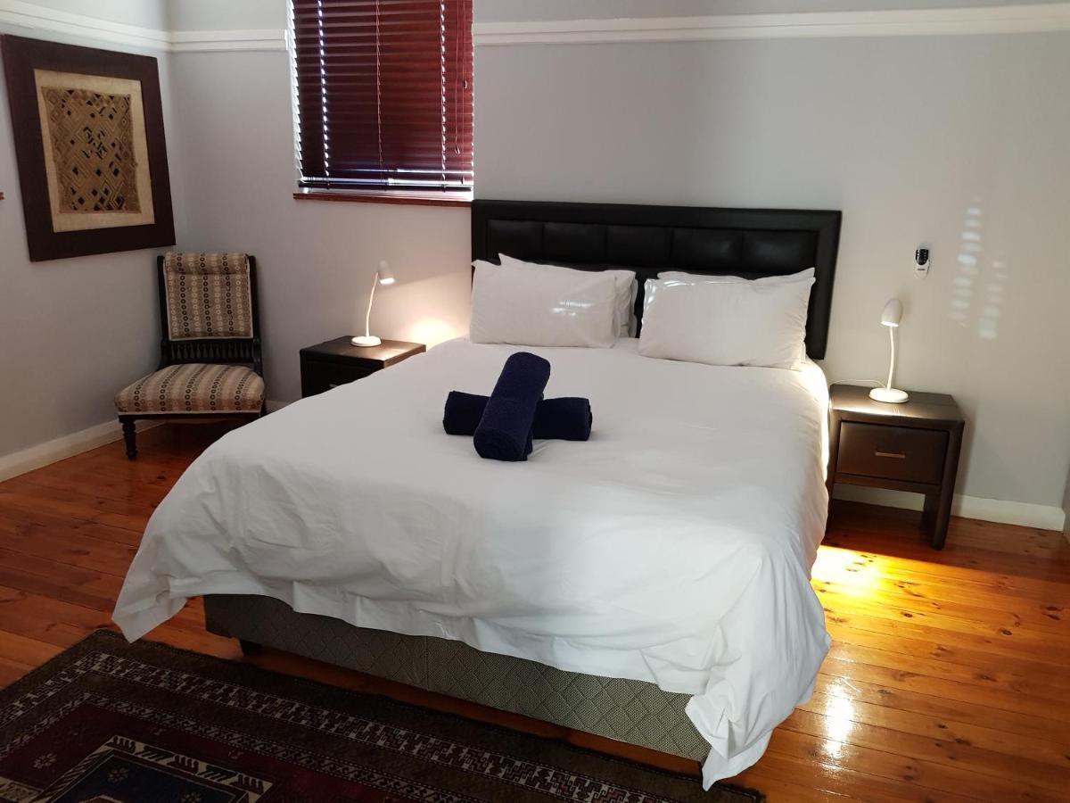 Bramber Court Art-deco Self-catering Cape Town