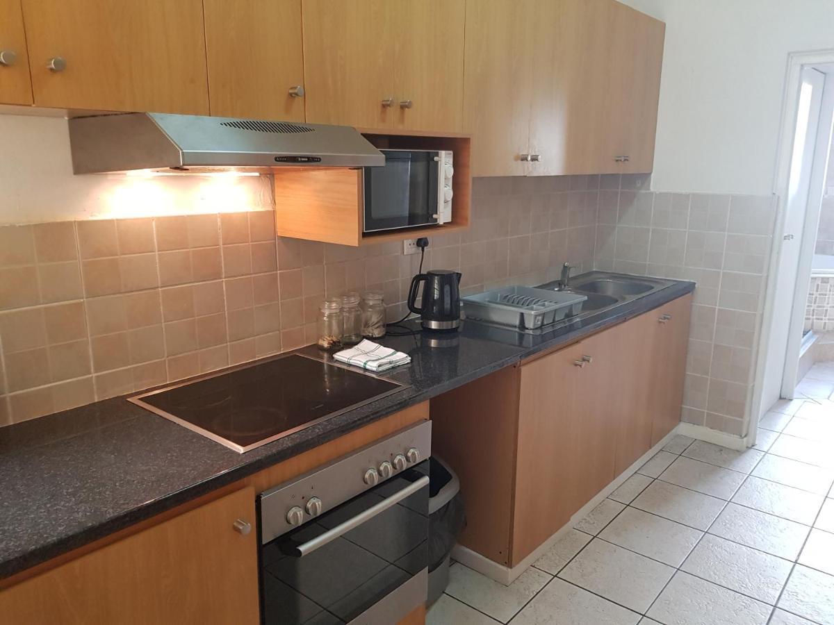 Bramber Court Art-deco Self-catering Apartment