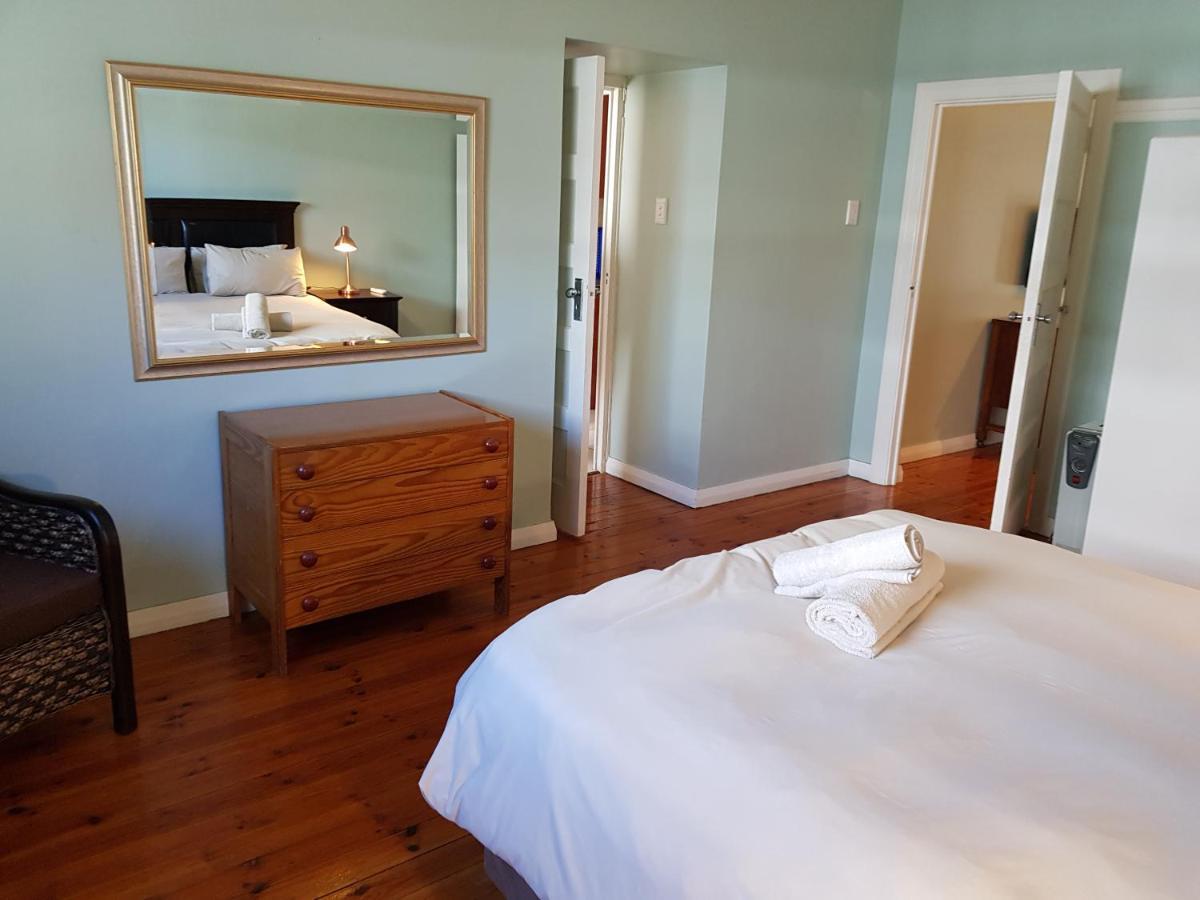 Bramber Court Art-deco Self-catering Cape Town